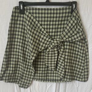 Copper Key Plaid Skirt in Green and Black